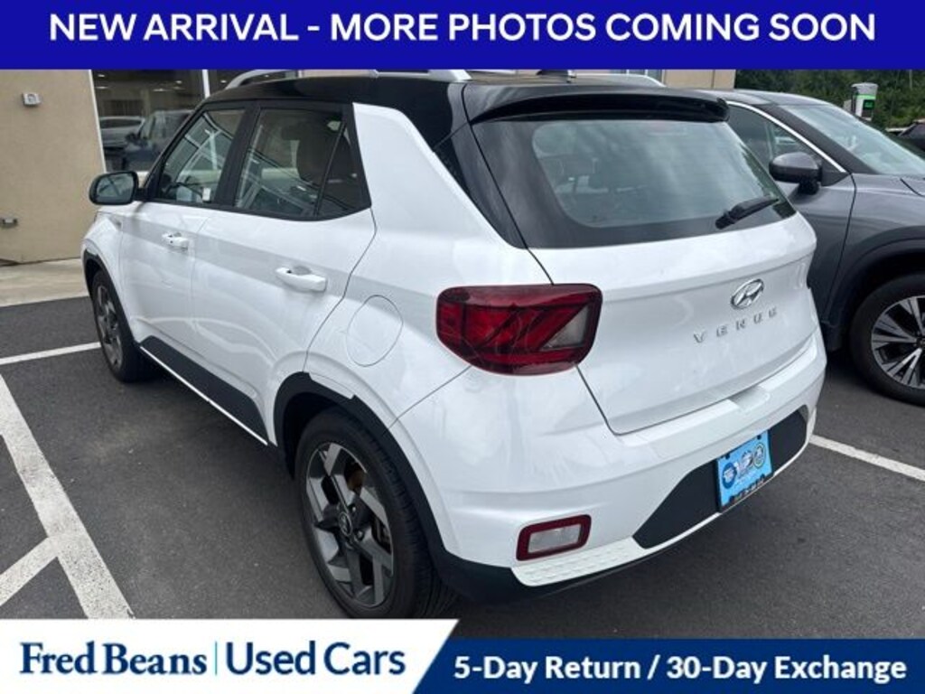 Used 2023 Hyundai Venue Limited SUV