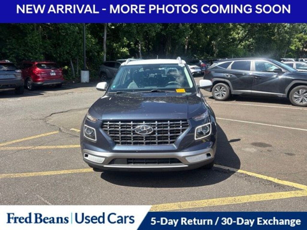 Used 2023 Hyundai Venue Limited SUV