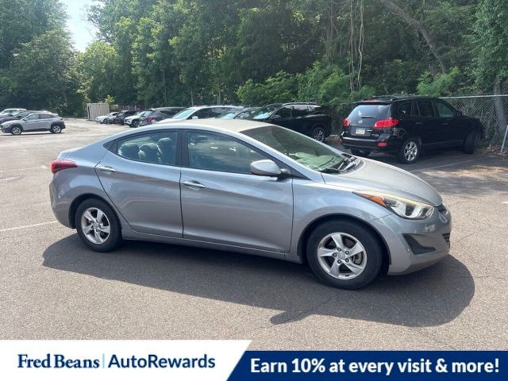 Used 2014 Hyundai Elantra SE Sedan