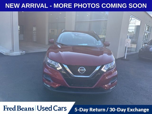 2021 Nissan Rogue Sport SV photo 2