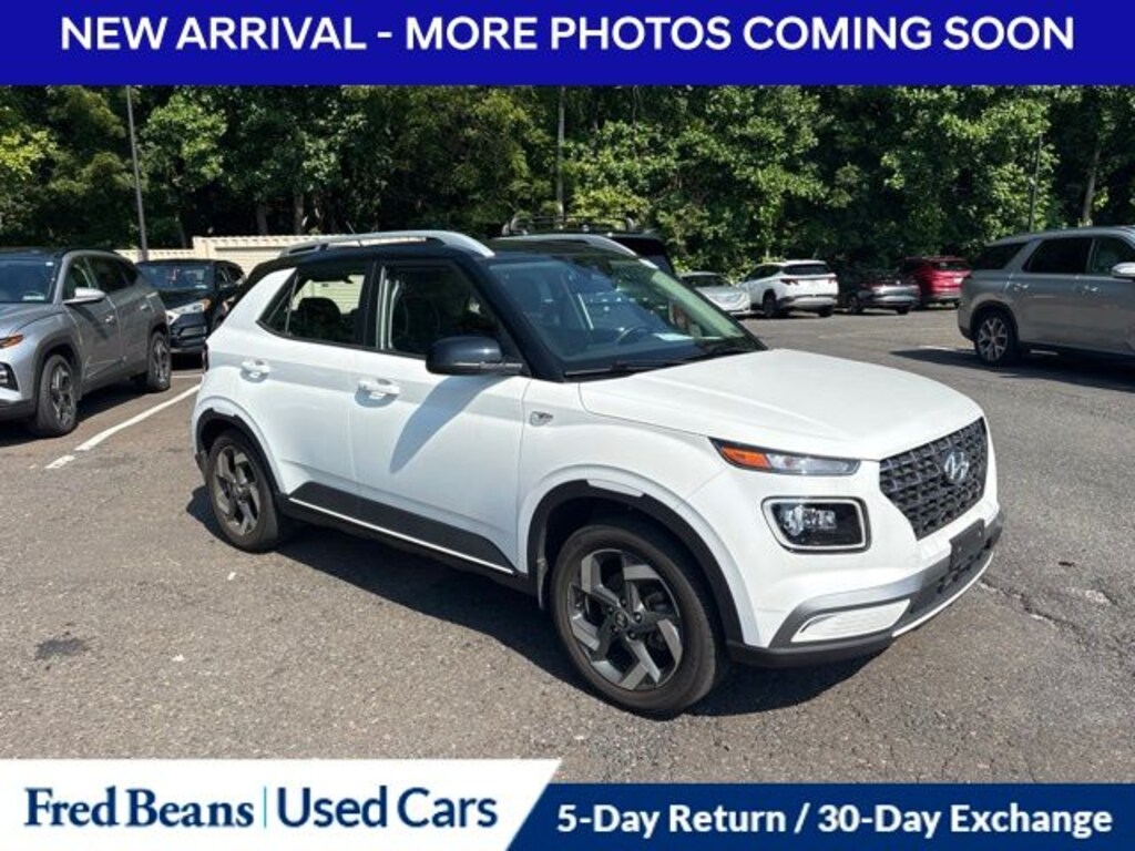 Used 2023 Hyundai Venue Limited SUV