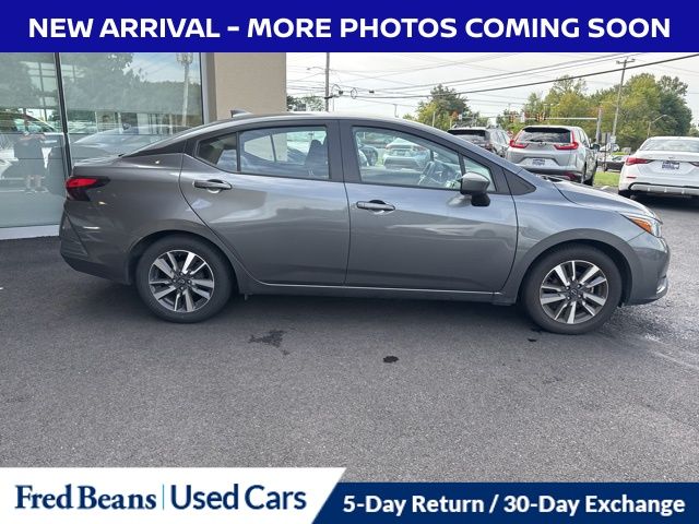 2023 Nissan Versa 1.6 SV photo 2