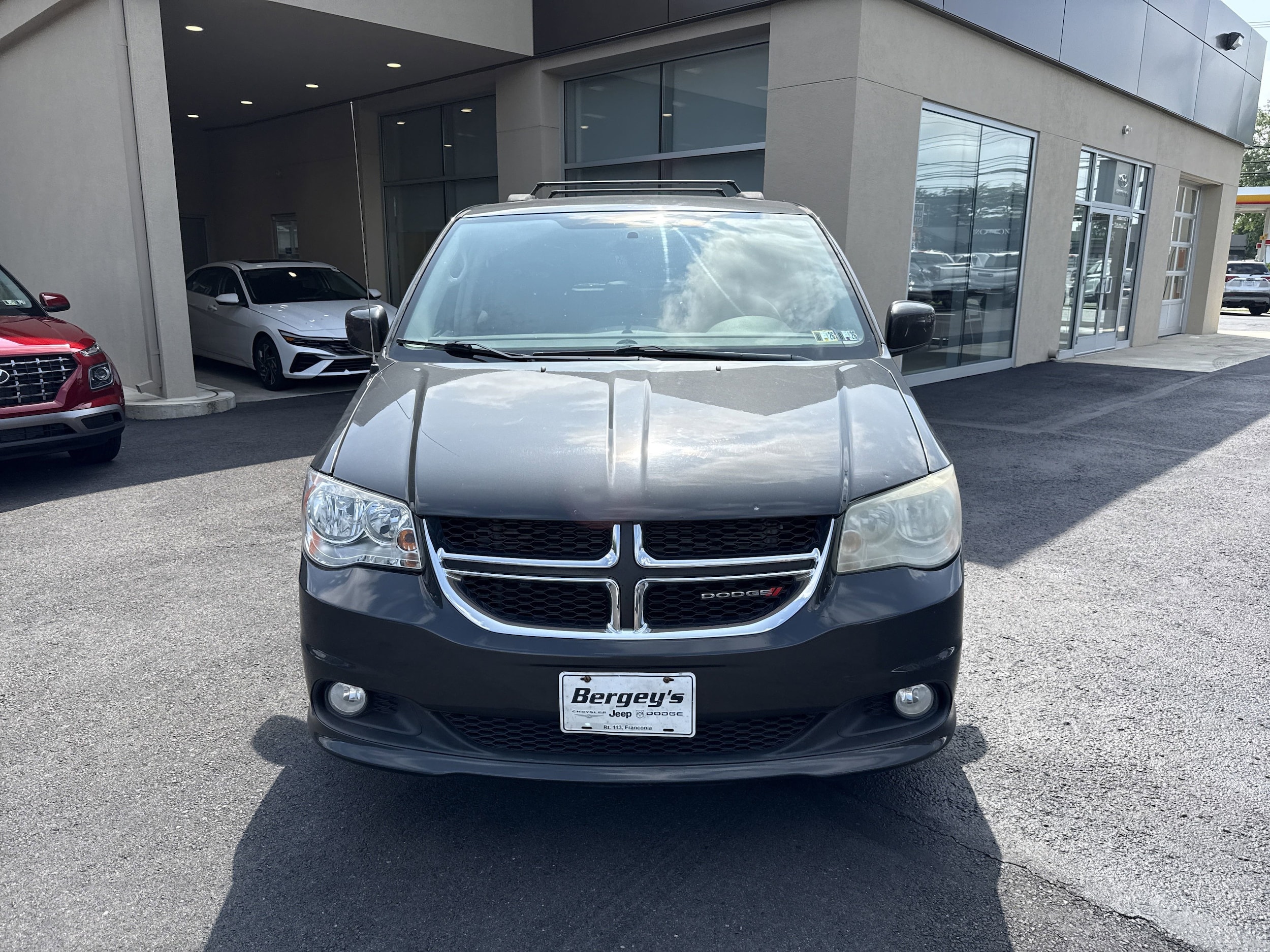 Used 2011 Dodge Grand Caravan Crew with VIN 2D4RN5DG2BR748564 for sale in Langhorne, PA