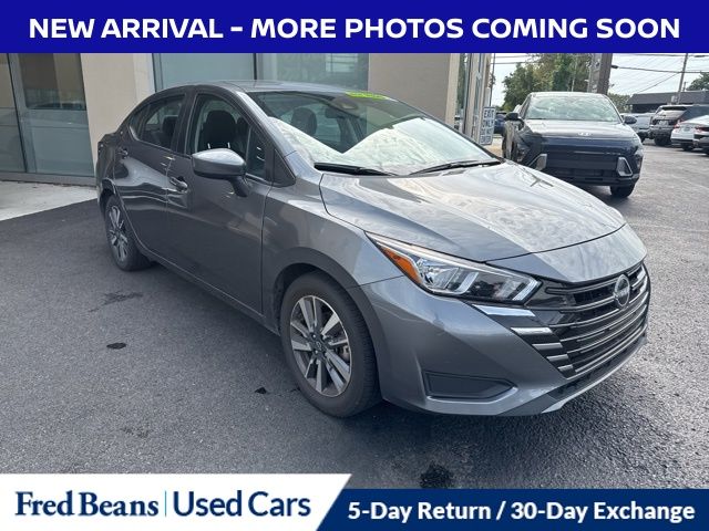 2023 Nissan Versa 1.6 SV photo 3