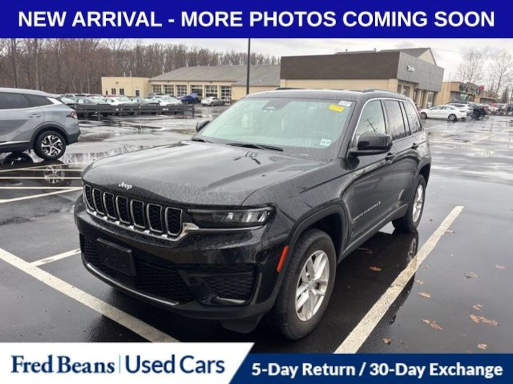 Used 2023 Jeep Grand Cherokee Laredo SUV
