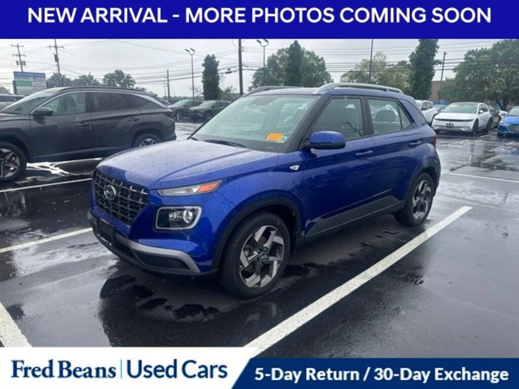 Used 2023 Hyundai Venue Limited SUV