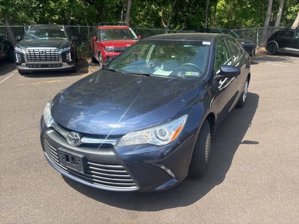 Used 2017 Toyota Camry LE Sedan