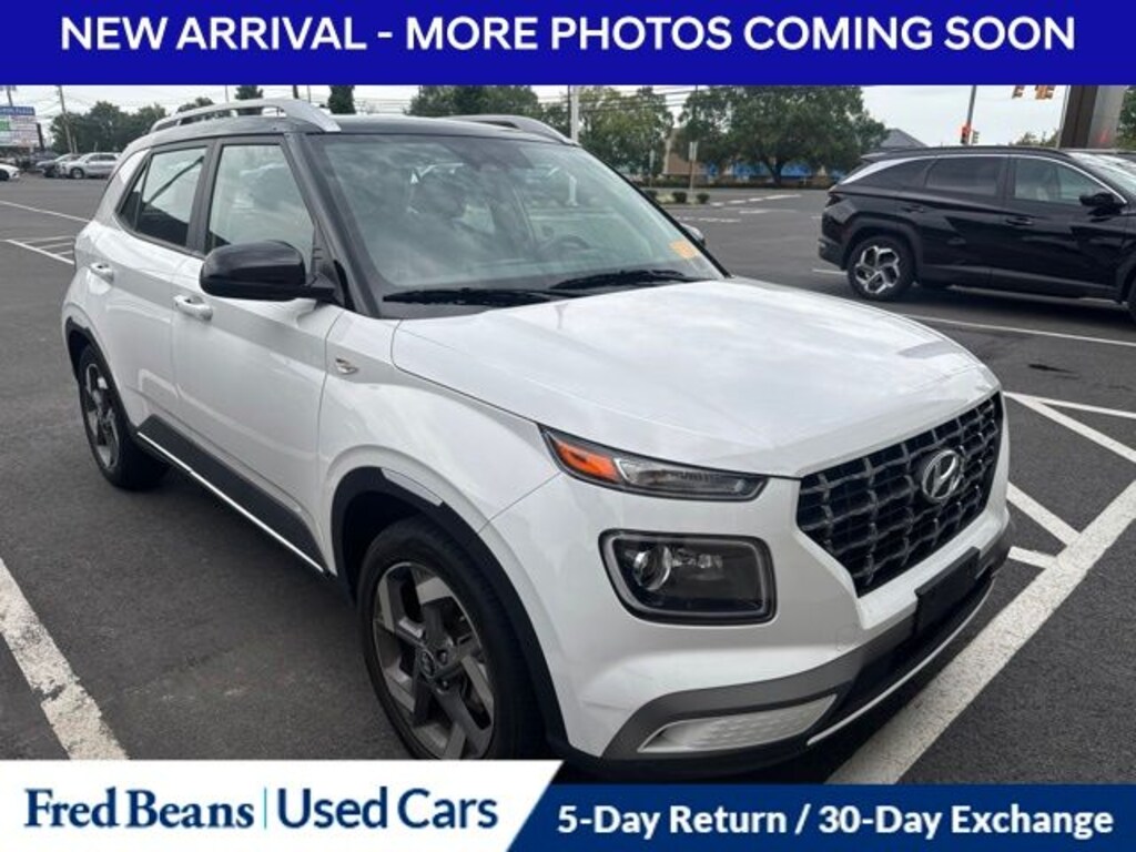 Used 2023 Hyundai Venue Limited SUV