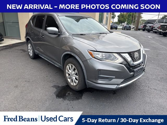 2018 Nissan Rogue S photo 3