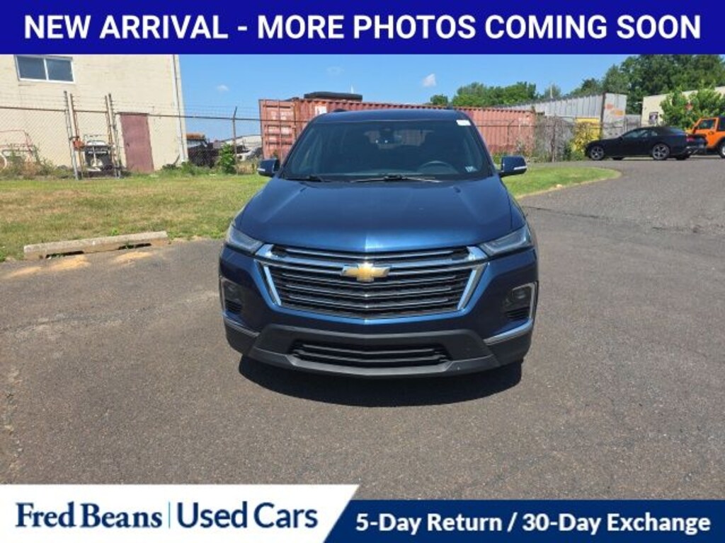 Used 2023 Chevrolet Traverse LT SUV