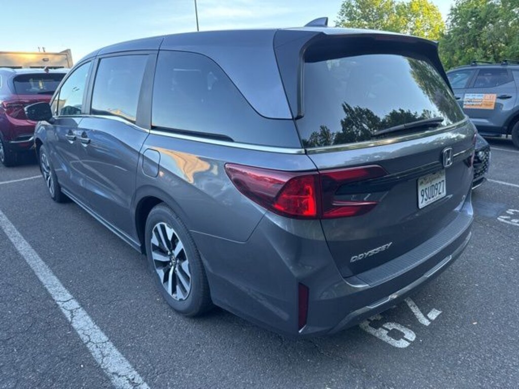 Used 2025 Honda Odyssey EX-L Minivan/Van