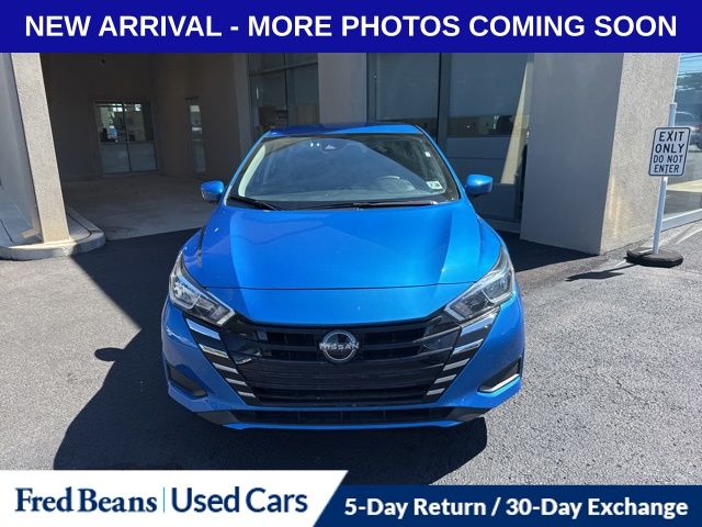 2023 Nissan Versa 1.6 SV photo 2