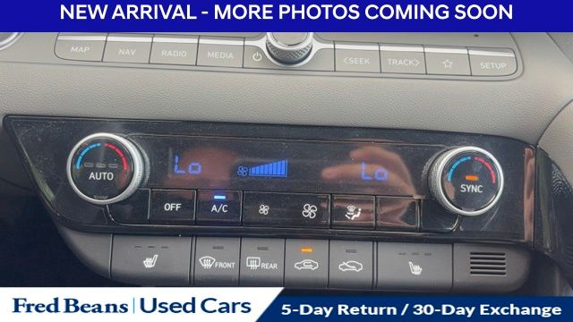 2025 Hyundai Elantra SEL - Photo 13