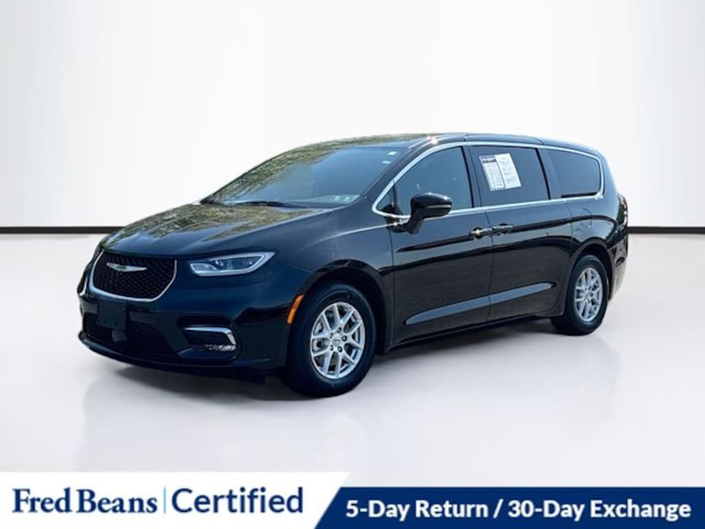 Used 2025 Chrysler Pacifica Select Minivan/Van