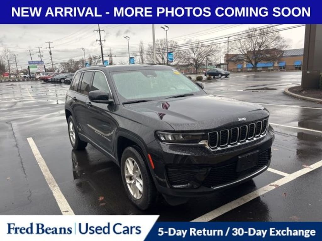 Used 2023 Jeep Grand Cherokee Laredo SUV
