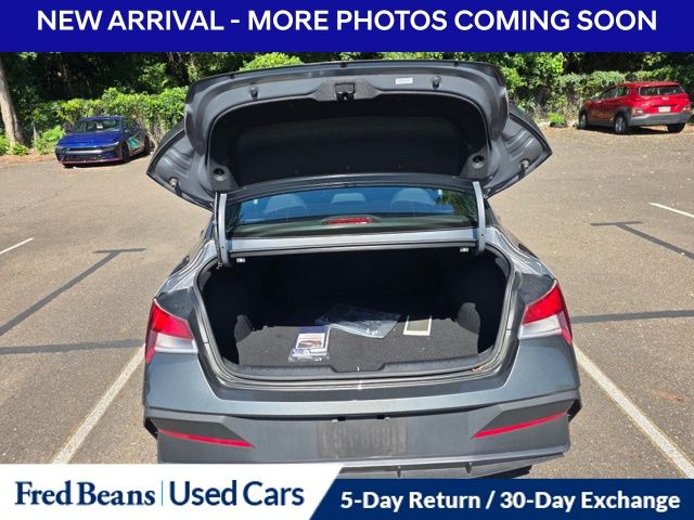 2024 Hyundai Elantra SEL - Photo 9