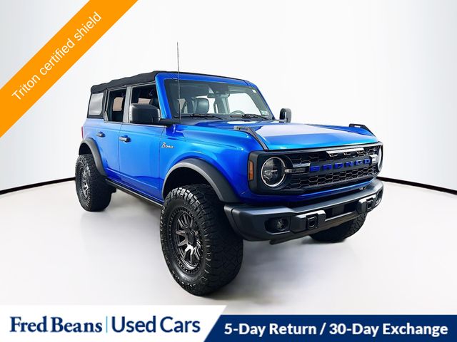 2022 Ford Bronco 4-Door Black Diamond's photo