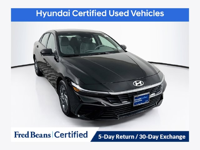 Hyundai Elantra Hybrid