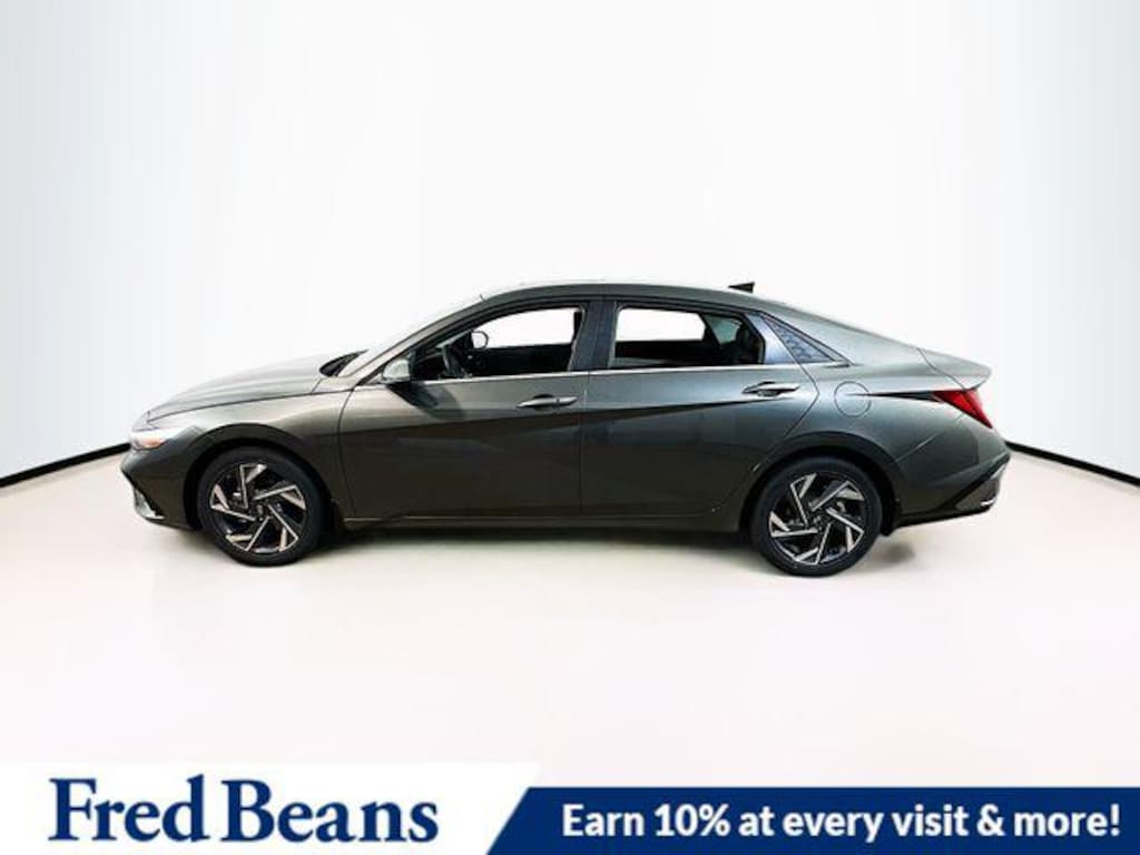 New 2026 Hyundai Elantra Limited Sedan