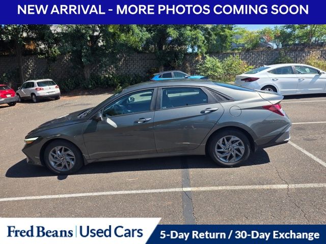 2024 Hyundai Elantra SEL - Photo 11