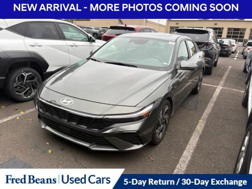 Used 2024 Hyundai Elantra Limited Sedan