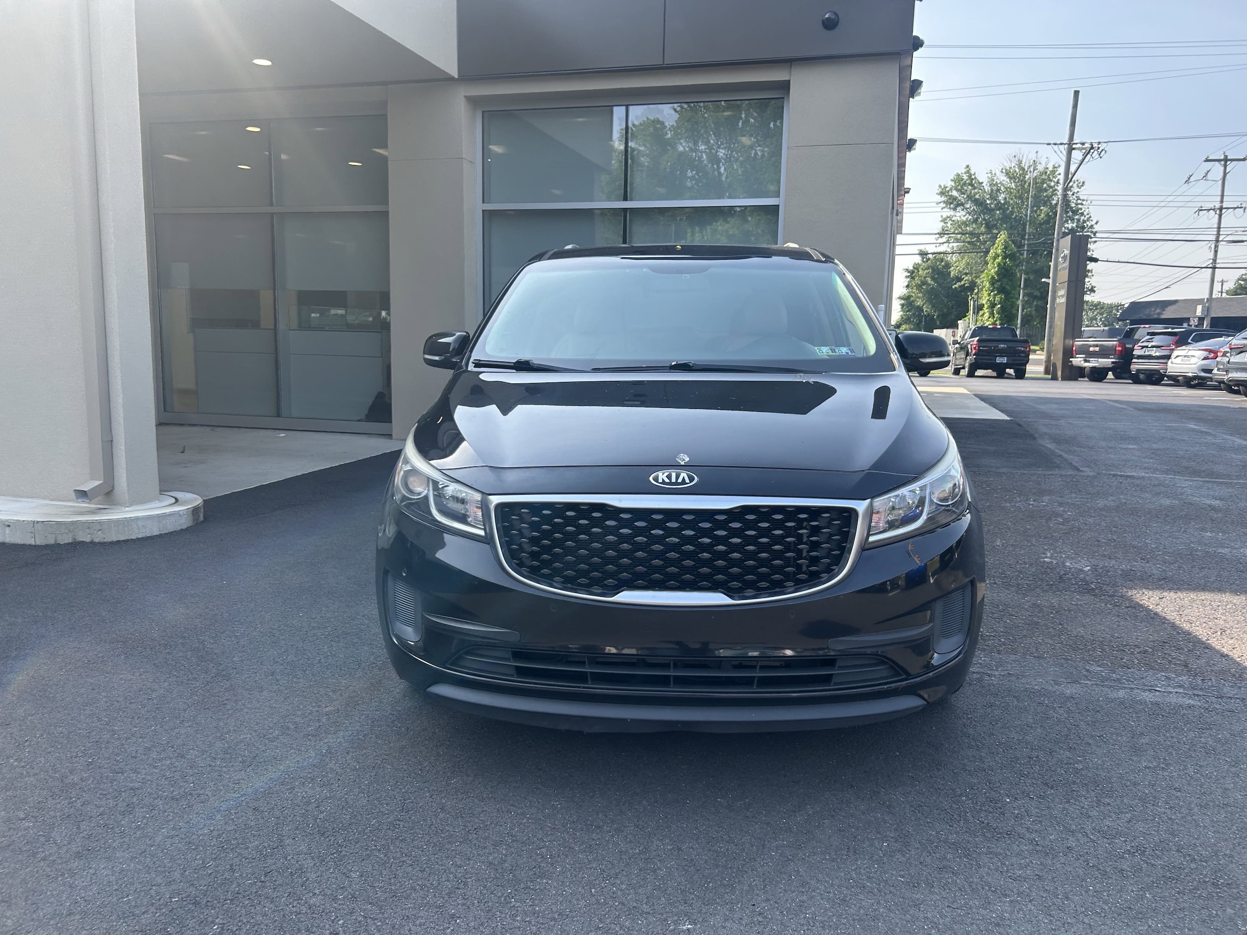 Used 2017 Kia Sedona LX with VIN KNDMB5C1XH6284310 for sale in Langhorne, PA