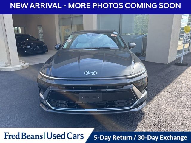 2024 Hyundai Sonata SEL photo 2