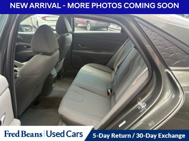 2025 Hyundai Elantra SEL - Photo 9