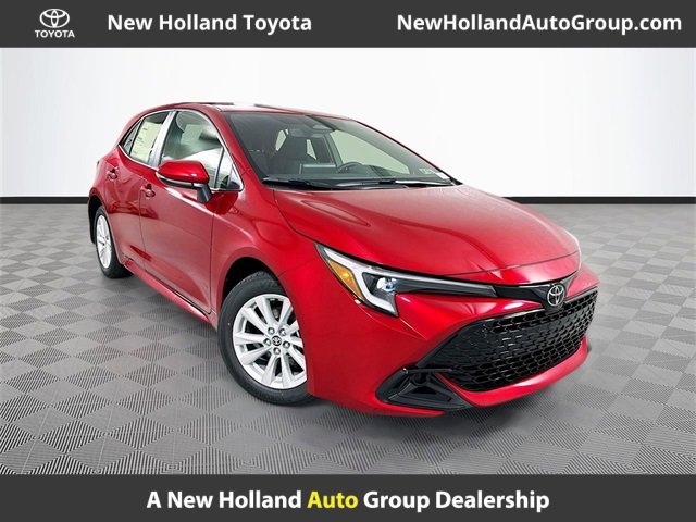 2025 Toyota Corolla Hatchback SE's photo