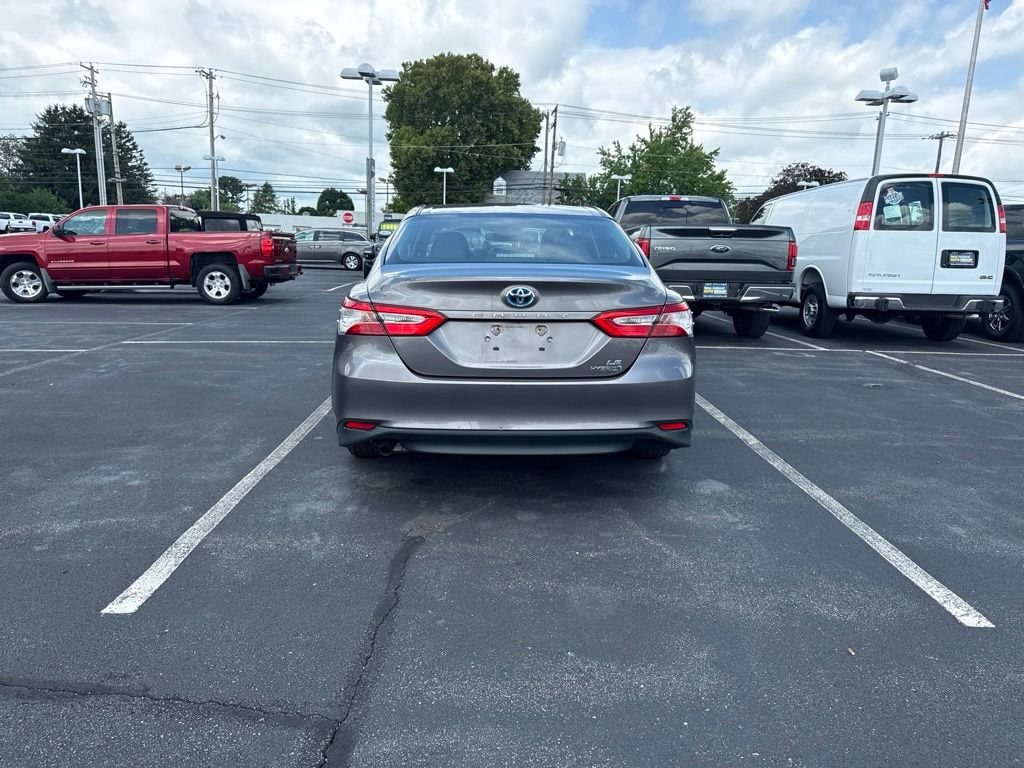 Used 2018 Toyota Camry Hybrid LE Sedan
