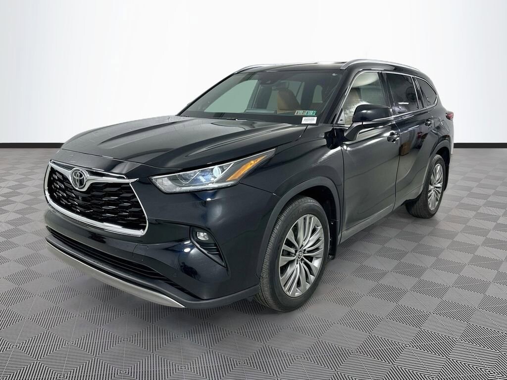 Used 2022 Toyota Highlander Platinum Sport Utility