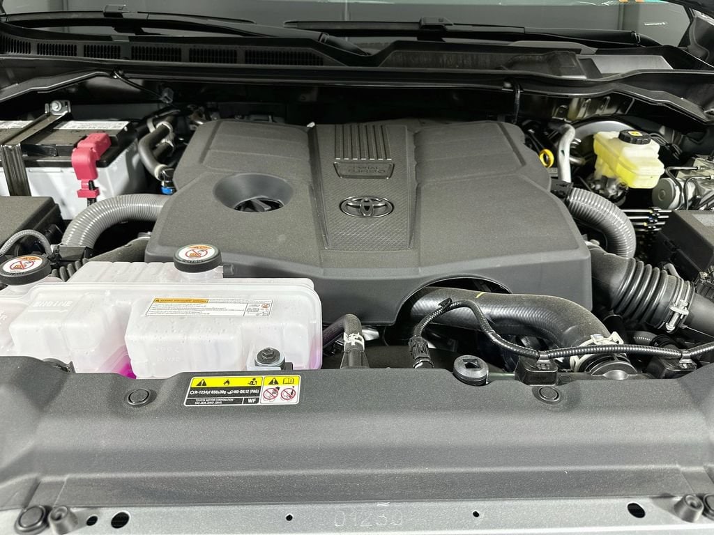 2026 Toyota Tundra Platinum - Photo 17