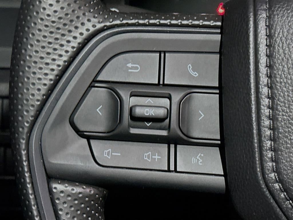 2026 Toyota Tacoma SR - Photo 28