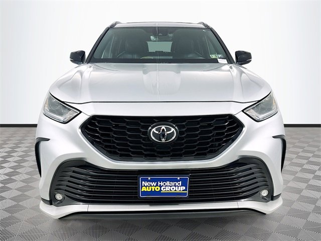 2022 Toyota Highlander XSE photo 2