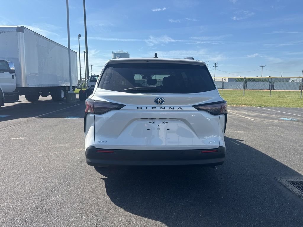 Used 2025 Toyota Sienna XLE Passenger Van
