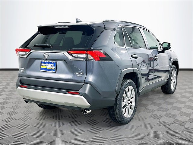 2025 Toyota RAV4 Limited photo 4
