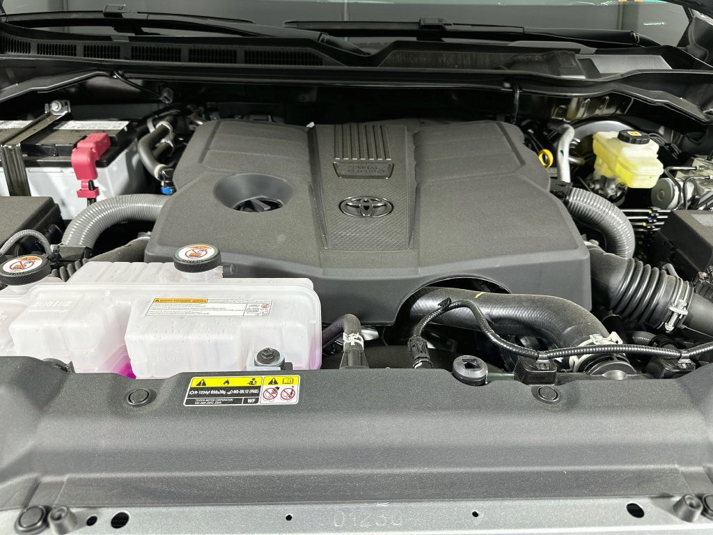 2026 Toyota Tundra Platinum - Photo 18