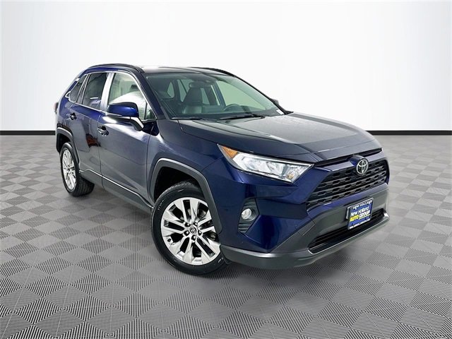 2021 Toyota RAV4 XLE Premium's photo