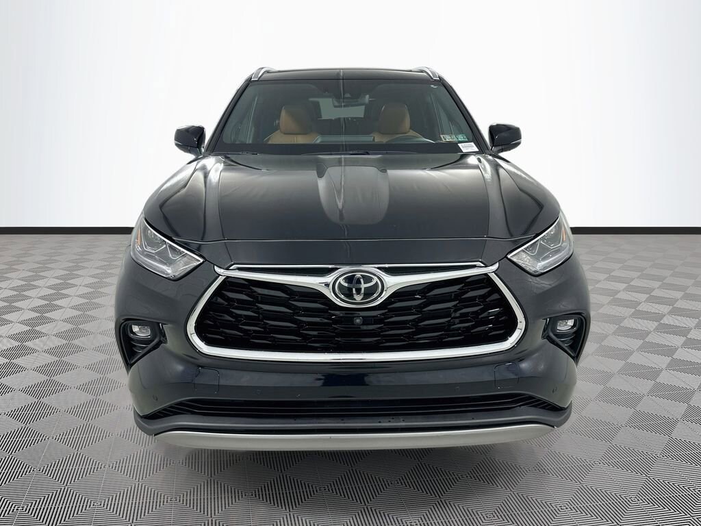 Used 2022 Toyota Highlander Platinum Sport Utility