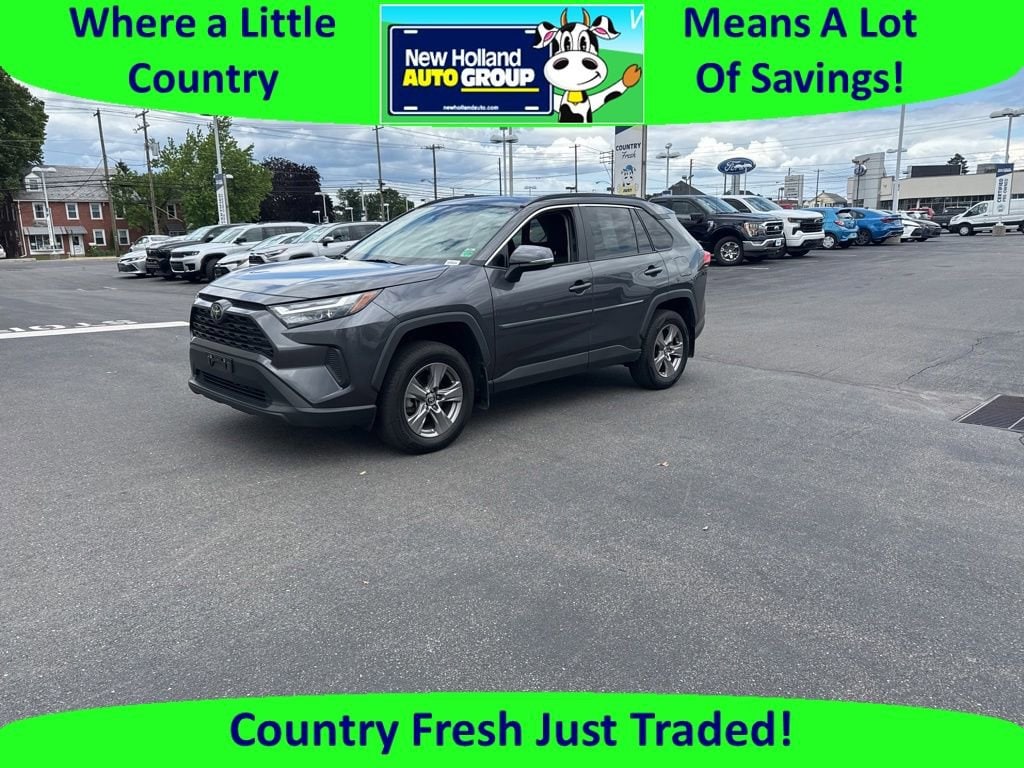 2023 Toyota RAV4 XLE AWD's photo