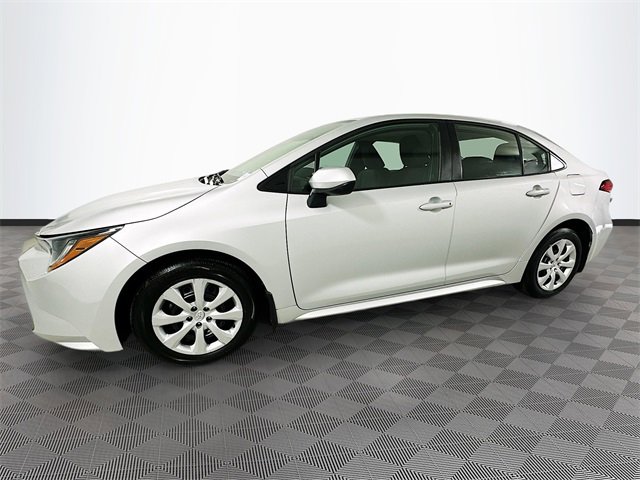 2024 Toyota Corolla LE photo 4