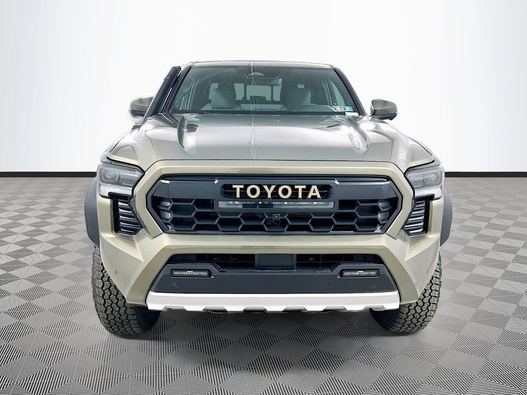 2026 Toyota Tacoma Trailhunter - Photo 2