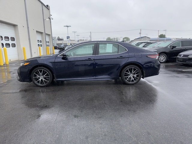 Used 2022 Toyota Camry SE with VIN 4T1S31AK3NU595783 for sale in New Holland, PA