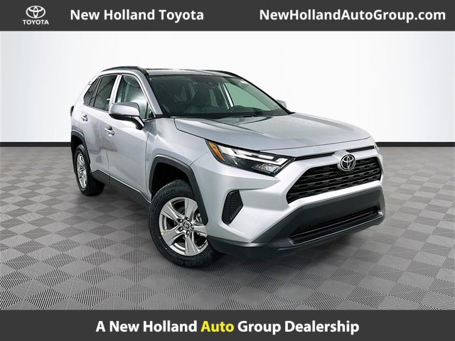 2025 Toyota RAV4 XLE's photo