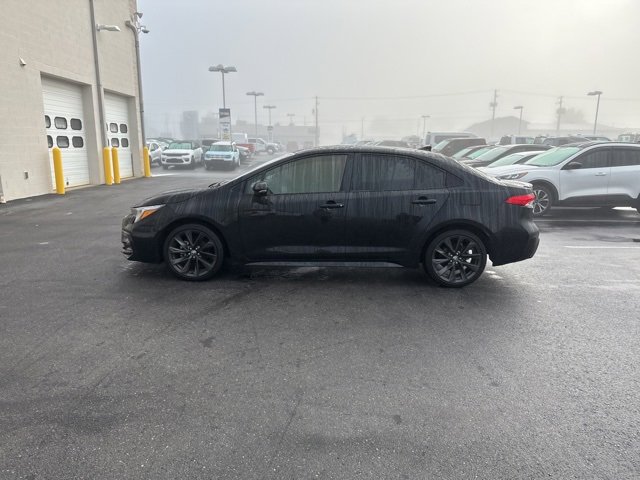 2023 Toyota Corolla Hybrid SE photo 2