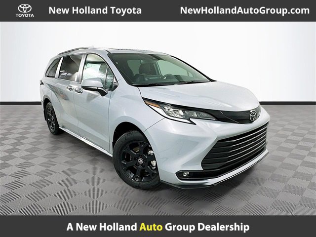 2026 Toyota Sienna Woodland Edition's photo