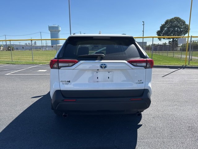 2021 Toyota RAV4 Hybrid LE photo 2