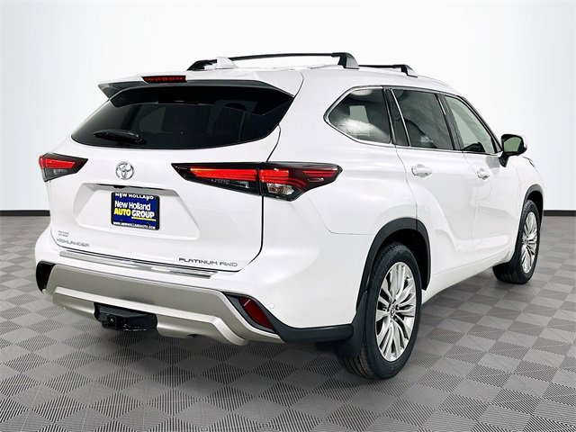 2026 Toyota Highlander Platinum photo 4