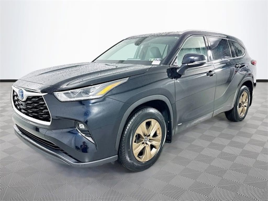 Certified 2022 Toyota Highlander Hybrid Bronze Edition Sport Utility
