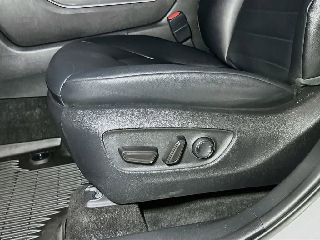2023 Toyota Highlander XLE - Photo 16